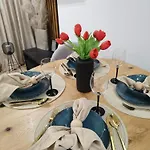 Apartman Z Ogrodem Camelia *