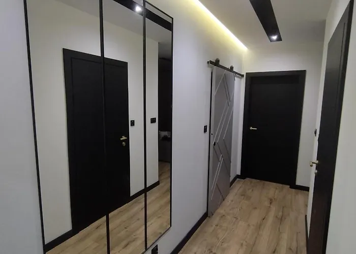 Z Ogrodem Camelia Rumia